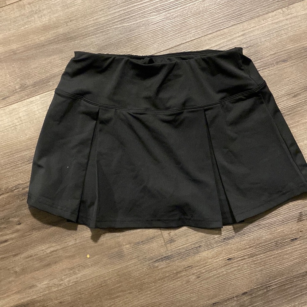 Black Amazon golf and tennis skirt with built in shorts